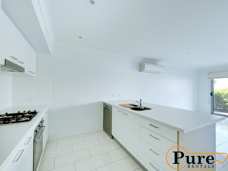 21 Tall Woods Court, Brookwater QLD 4300