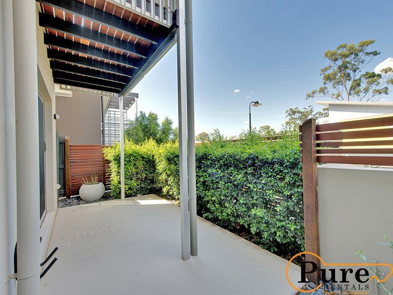 21 Tall Woods Court, Brookwater QLD 4300