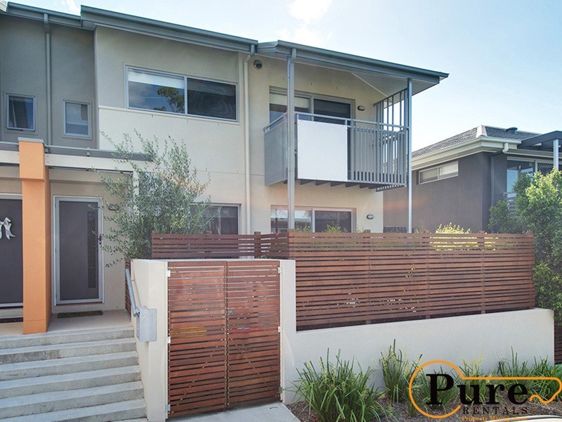 21 Tall Woods Court, Brookwater QLD 4300