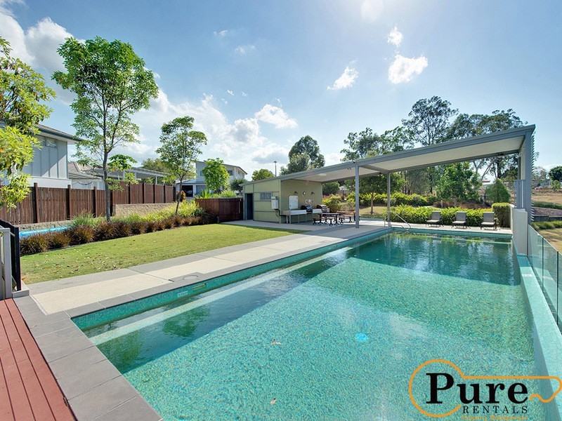 21 Tall Woods Court, Brookwater QLD 4300