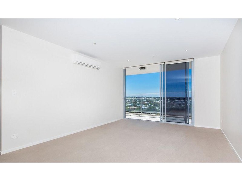 4135/37C Harbour Road, Hamilton QLD 4007