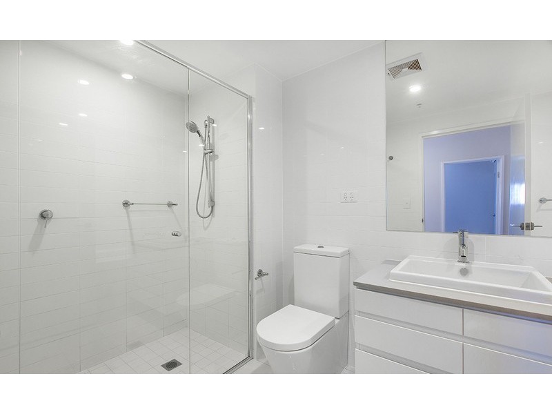 4135/37C Harbour Road, Hamilton QLD 4007