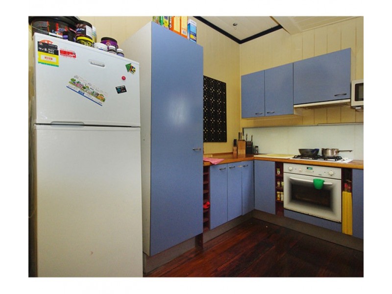 16 Sword Street, Woolloongabba QLD 4102