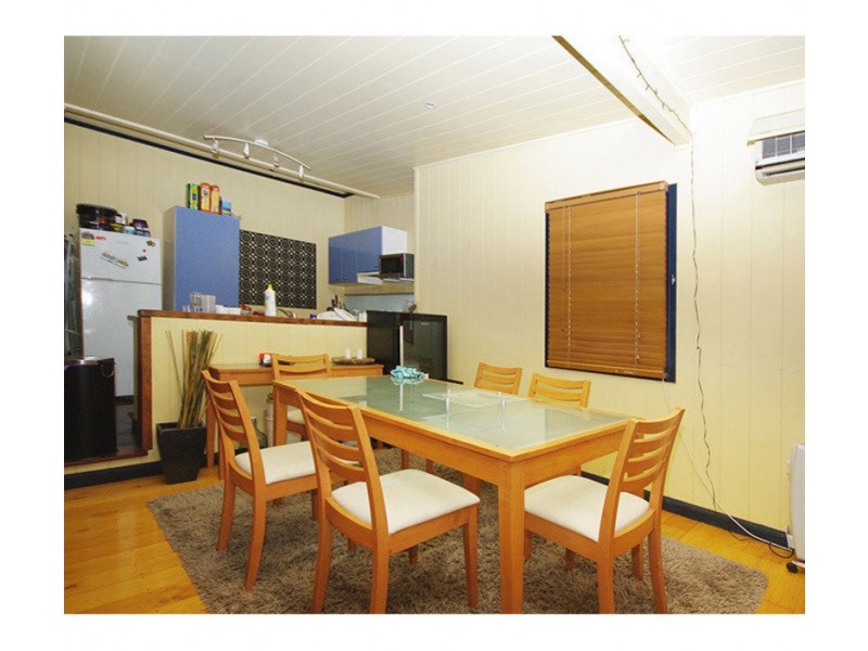 16 Sword Street, Woolloongabba QLD 4102