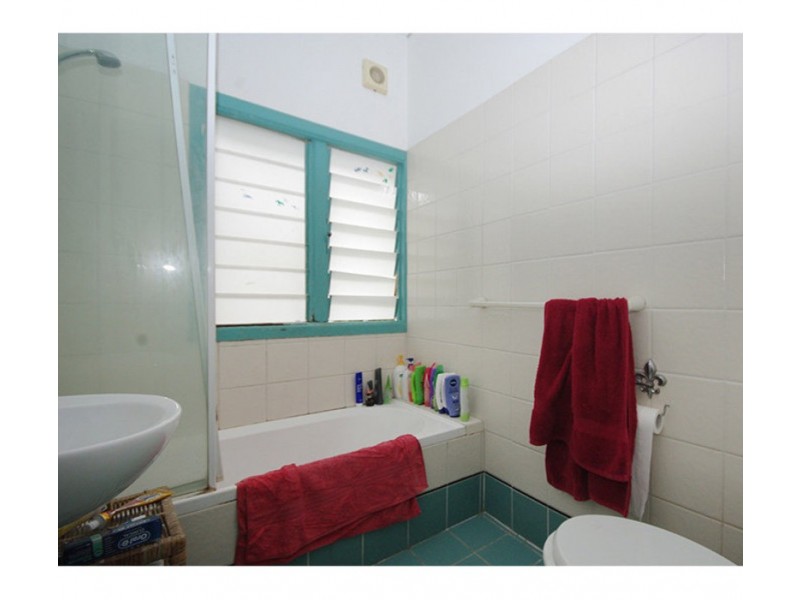 16 Sword Street, Woolloongabba QLD 4102