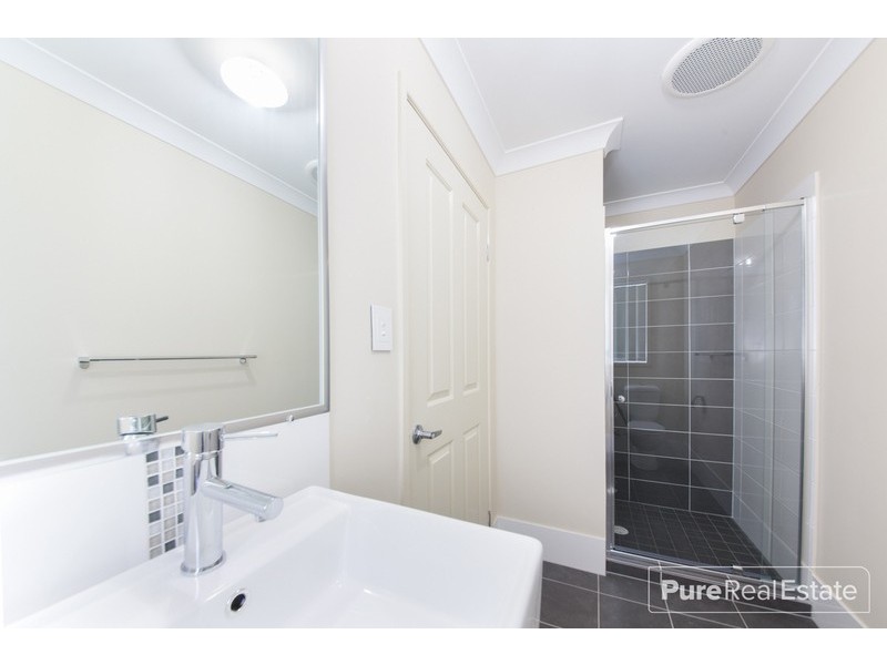 3B Bridge Street, Redbank QLD 4301