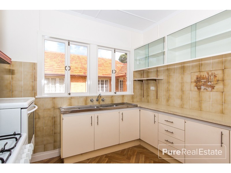 82 Fingal Street, Tarragindi QLD 4121