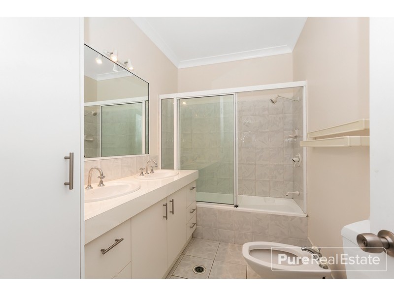 11 Sovereign Place, Boondall QLD 4034