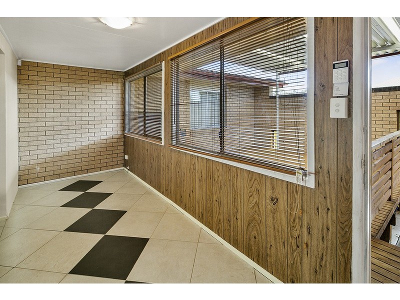 3 Winston Street, Wynnum West QLD 4178