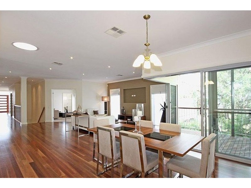 23 Rawson Street, Wooloowin QLD 4030