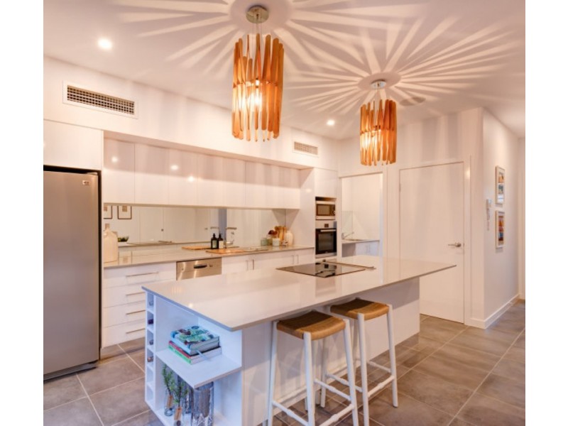 74 Stoneleigh Street, Albion QLD 4010