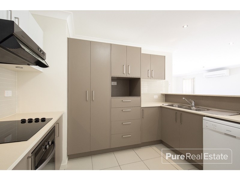 10 Kempsey Close, Fitzgibbon QLD 4018