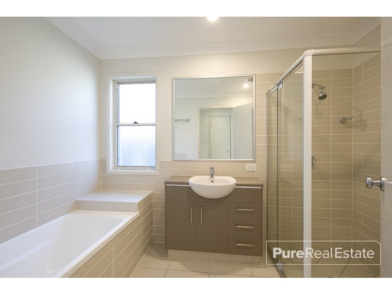10 Kempsey Close, Fitzgibbon QLD 4018