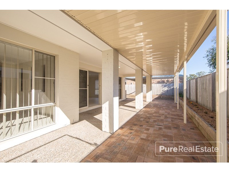 10 Kempsey Close, Fitzgibbon QLD 4018