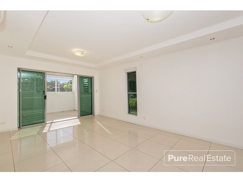 101/28 Dengate Lane, St Lucia QLD 4067
