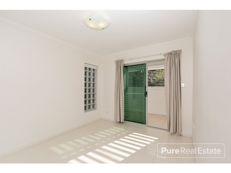 101/28 Dengate Lane, St Lucia QLD 4067