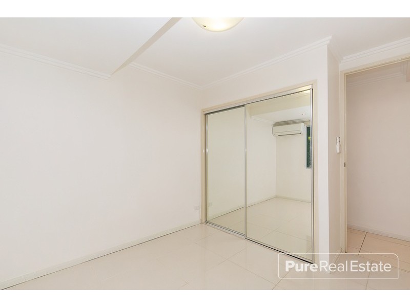 101/28 Dengate Lane, St Lucia QLD 4067