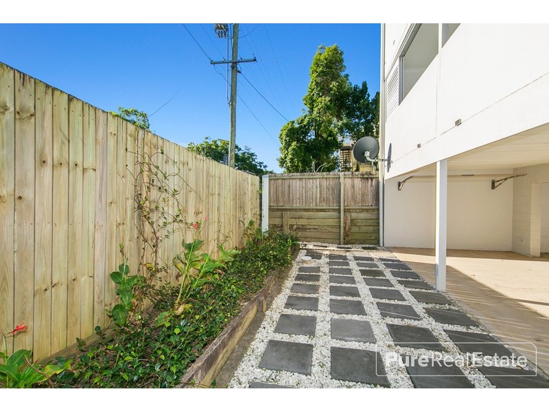 101/28 Dengate Lane, St Lucia QLD 4067