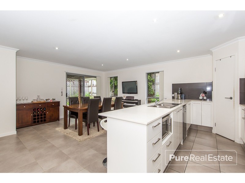 8 Gidran Close, Durack QLD 4077