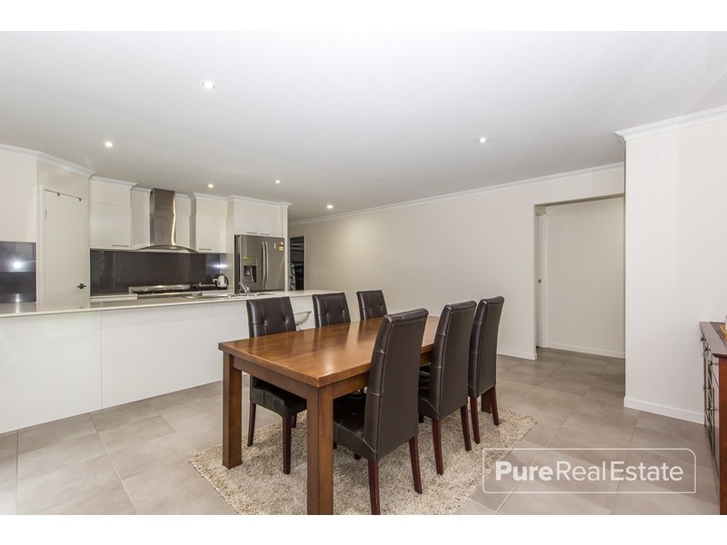 8 Gidran Close, Durack QLD 4077