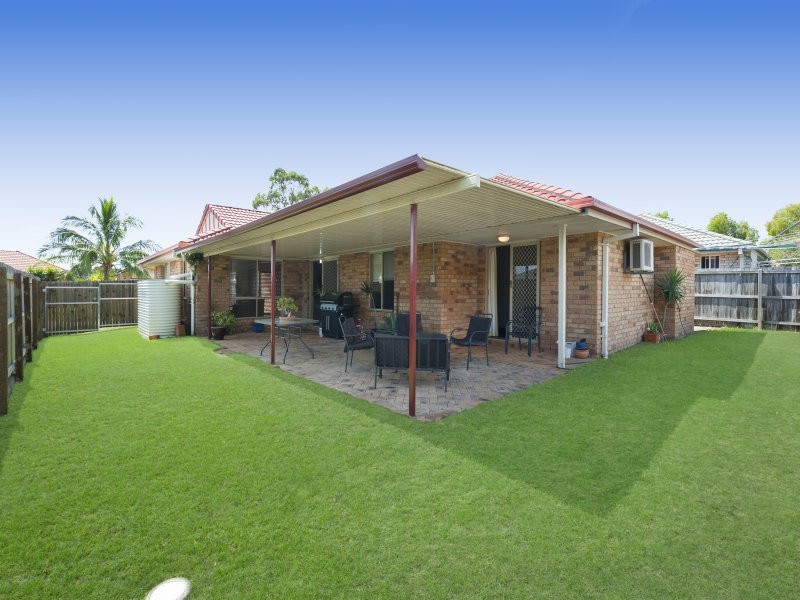 12 Tracey Street, Wynnum West QLD 4178