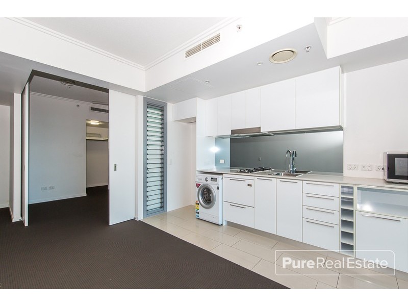 10702/8 Harbour Road, Hamilton QLD 4007