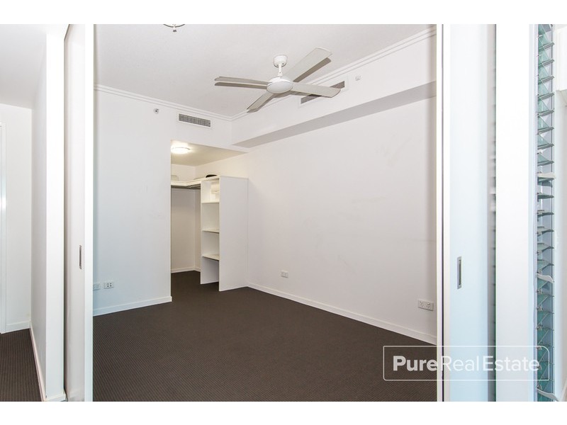 10702/8 Harbour Road, Hamilton QLD 4007