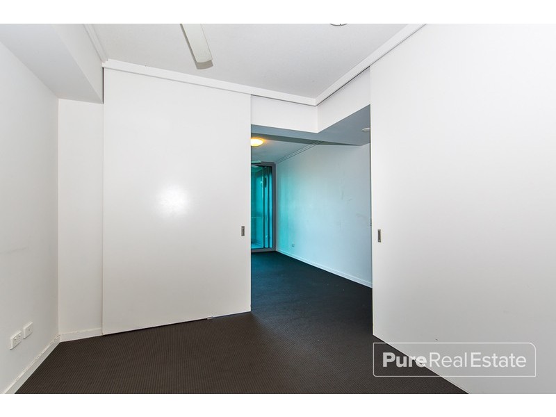 10702/8 Harbour Road, Hamilton QLD 4007