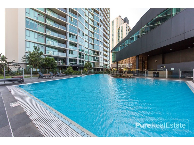 10702/8 Harbour Road, Hamilton QLD 4007