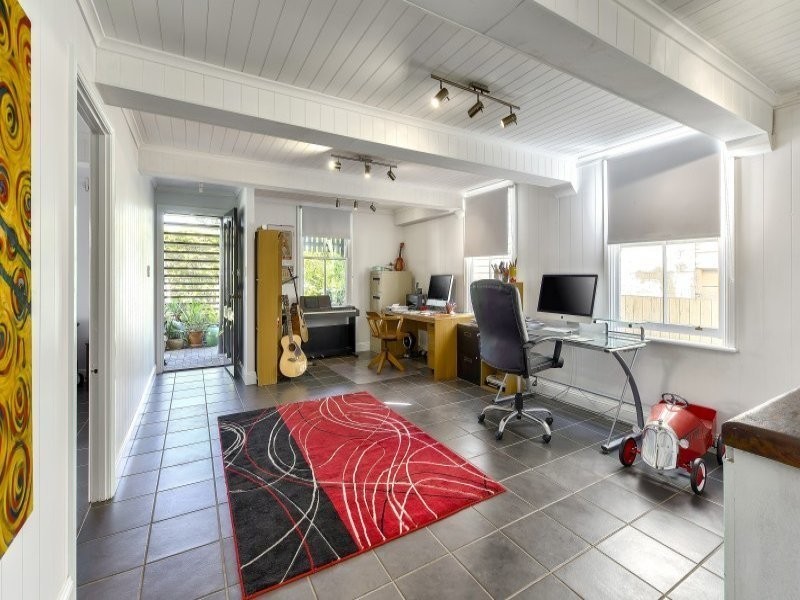 45 Grove Street, Albion QLD 4010