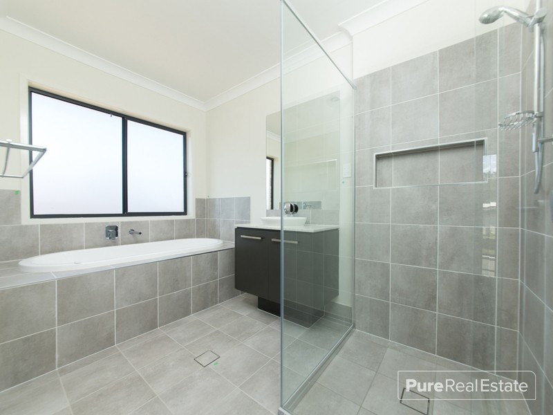 19A Parkdale Street, Kedron QLD 4031