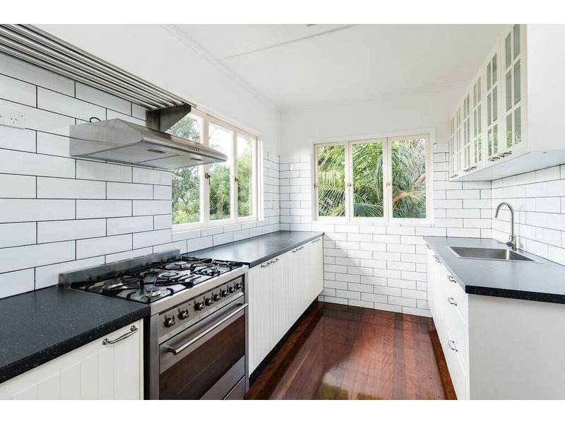 5 Vaucluse Street, Wavell Heights QLD 4012