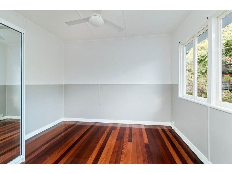 5 Vaucluse Street, Wavell Heights QLD 4012