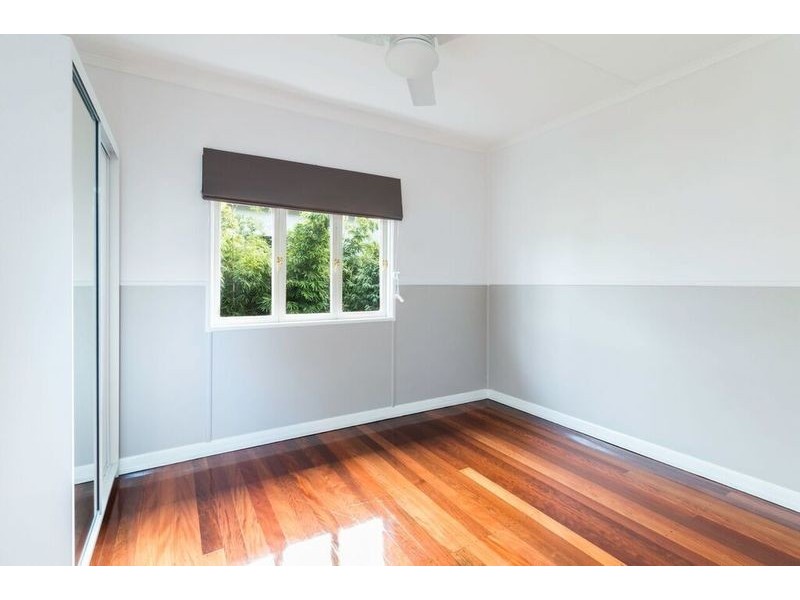 5 Vaucluse Street, Wavell Heights QLD 4012