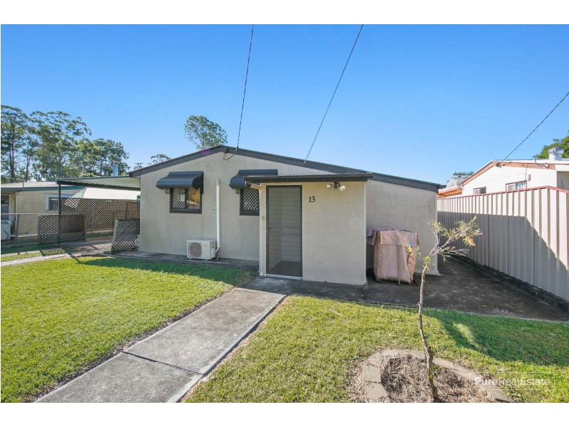 13 Laurel Street, Woodridge QLD 4114