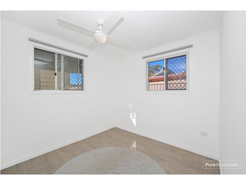 13 Laurel Street, Woodridge QLD 4114