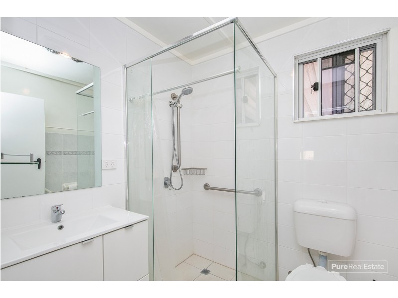 13 Laurel Street, Woodridge QLD 4114