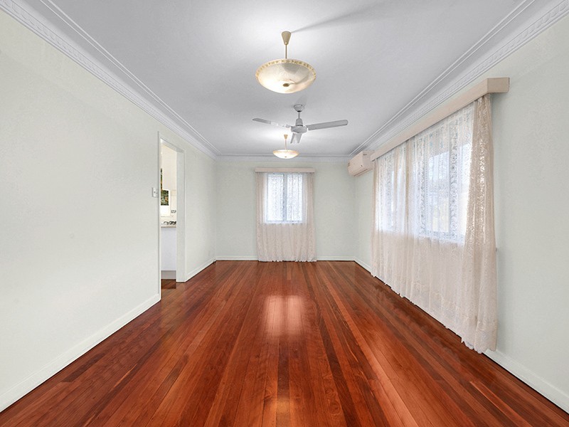 11 Cross Street, Mitchelton QLD 4053