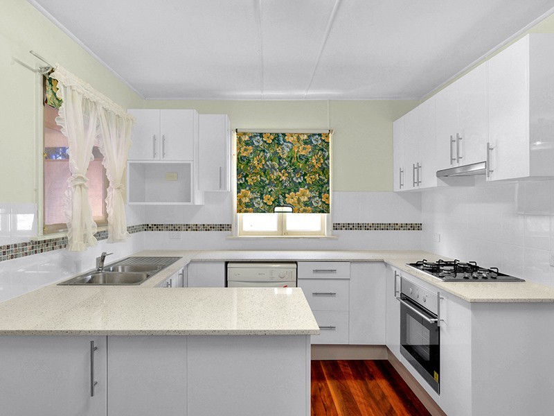 11 Cross Street, Mitchelton QLD 4053