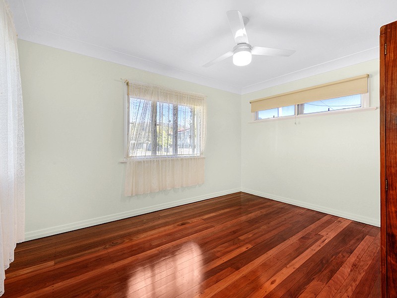 11 Cross Street, Mitchelton QLD 4053