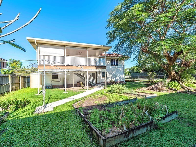 11 Cross Street, Mitchelton QLD 4053
