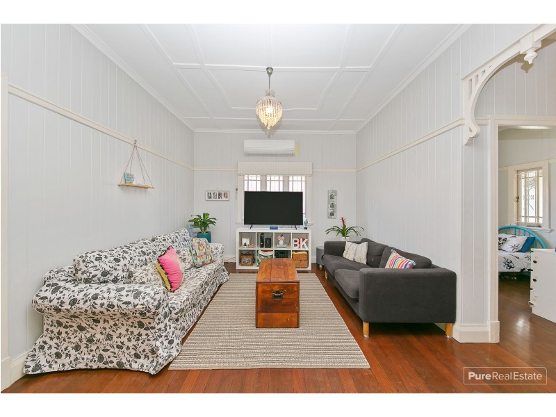 19 Taabinga Street, Wavell Heights QLD 4012