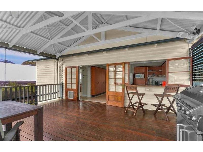 16 Kinnaird Street, Ashgrove QLD 4060