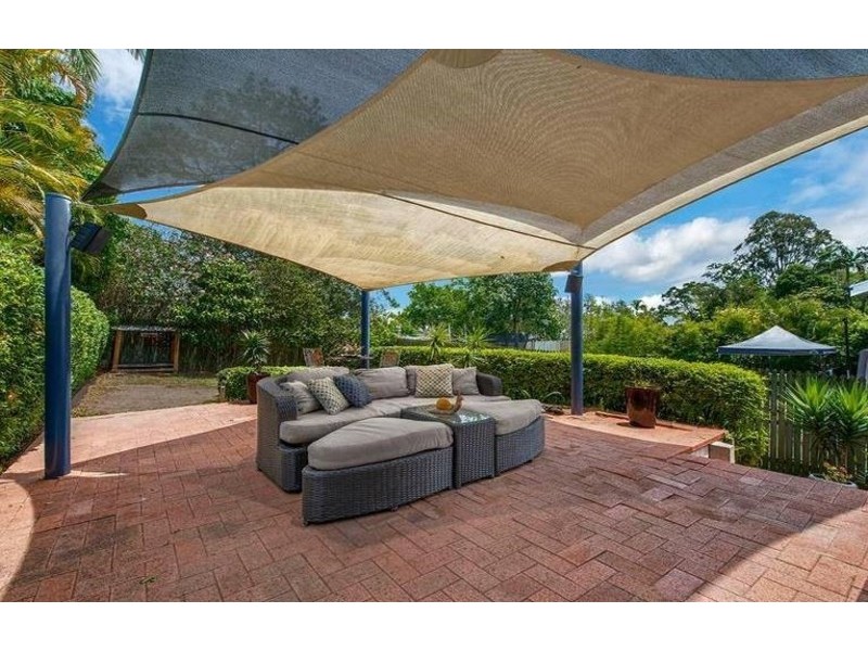 16 Kinnaird Street, Ashgrove QLD 4060