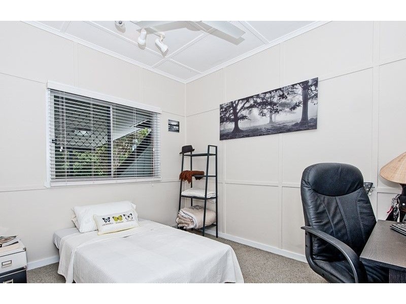 24 Castling Street, Stafford QLD 4053