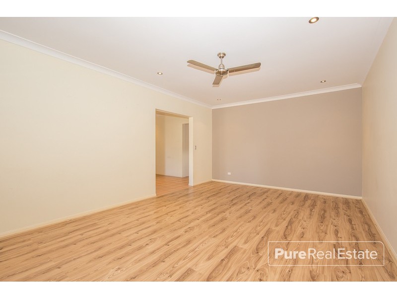 18 Kangaroo Street, North Lakes QLD 4509