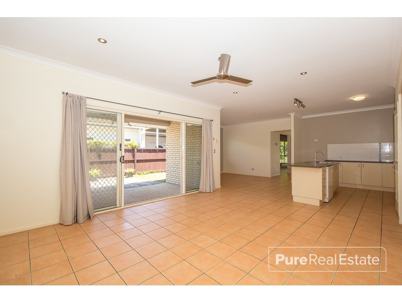 18 Kangaroo Street, North Lakes QLD 4509