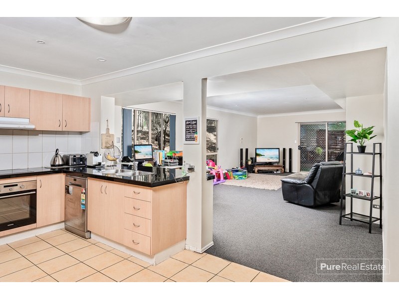 133 Pacific Pines Boulevard, Pacific Pines QLD 4211