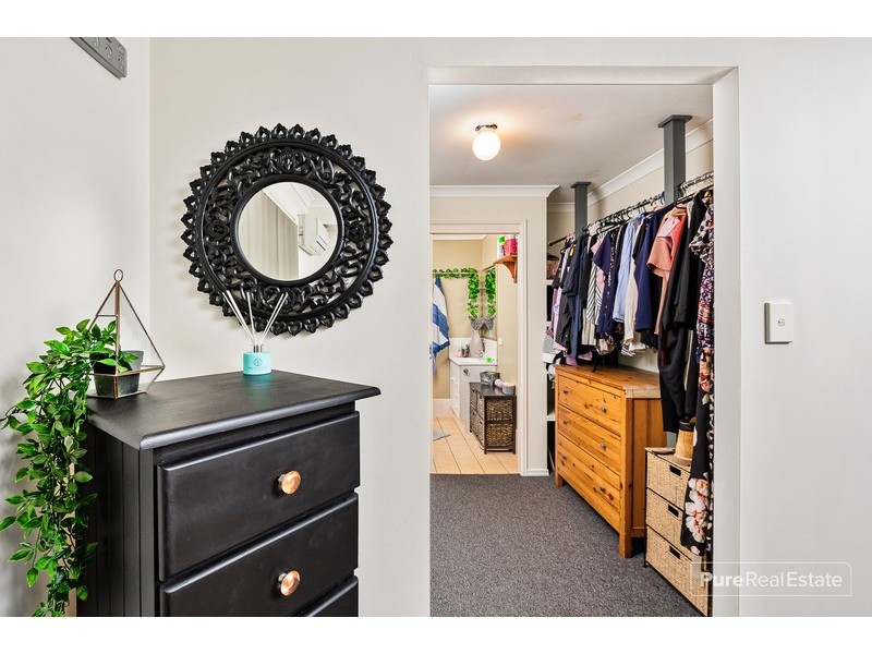 133 Pacific Pines Boulevard, Pacific Pines QLD 4211