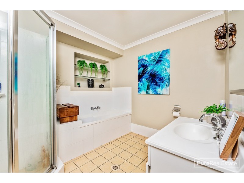 133 Pacific Pines Boulevard, Pacific Pines QLD 4211